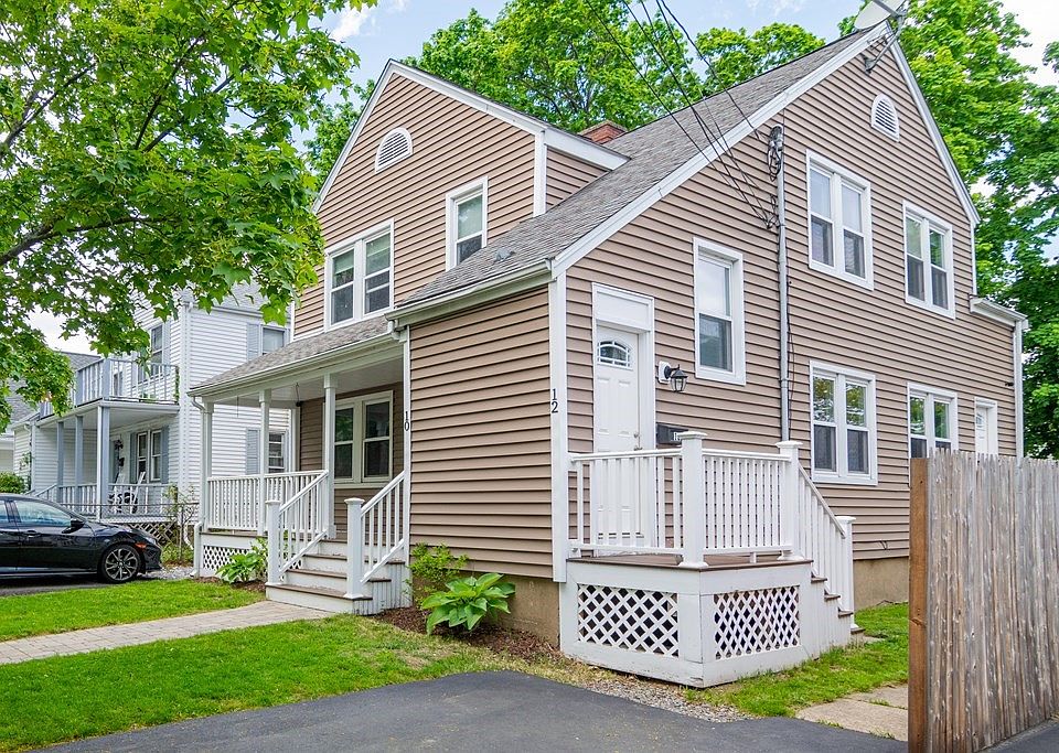 1st image of 12 Lawn Ave #12