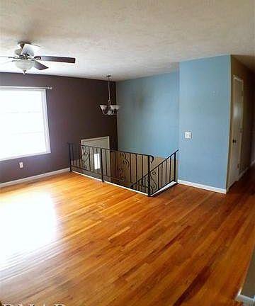 4th image of 1219 Sandburg Ct