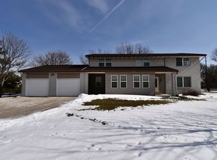 1704 N Linden St, Normal, IL 61761