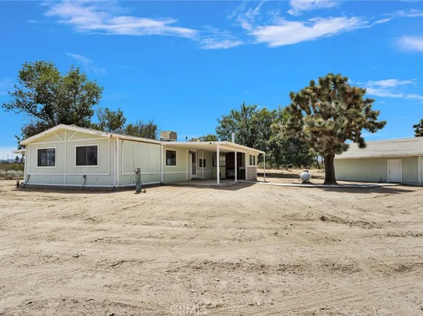 12532 Johnson Rd, Phelan, CA 92371