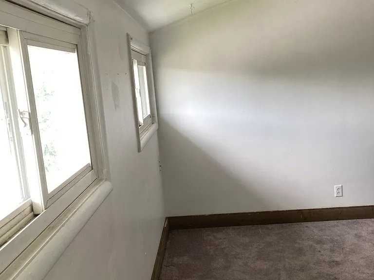 168 Graham Rd — Photo 4