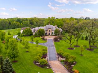 11 Peraino Cir, Barrington Hills, IL 60010