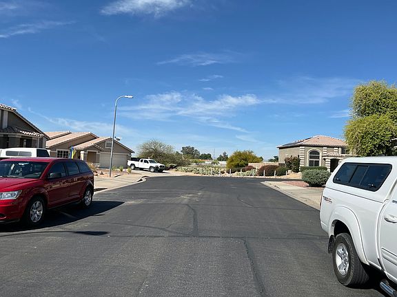 4th image of 9721 W Sunnyslope Ln