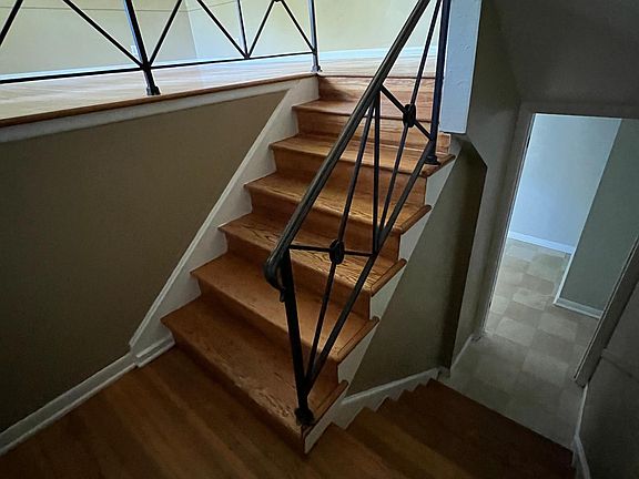 Split-level entrance.