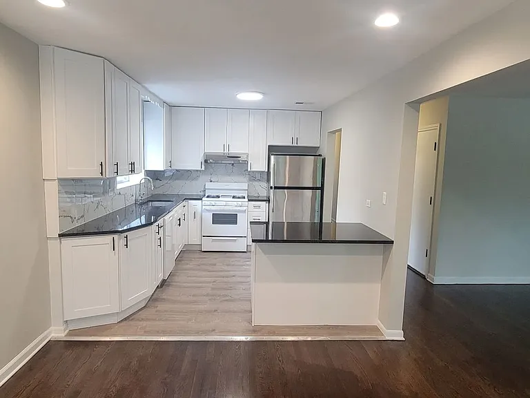 8638 Trumbull Ave #2 — Photo 9