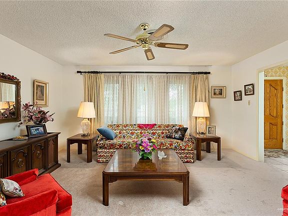 2nd image of 207 W Highland Ave