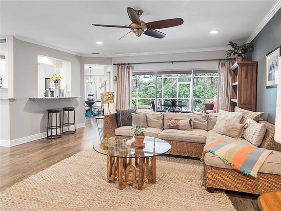 5th image of 13926 Clubhouse Cir #13926