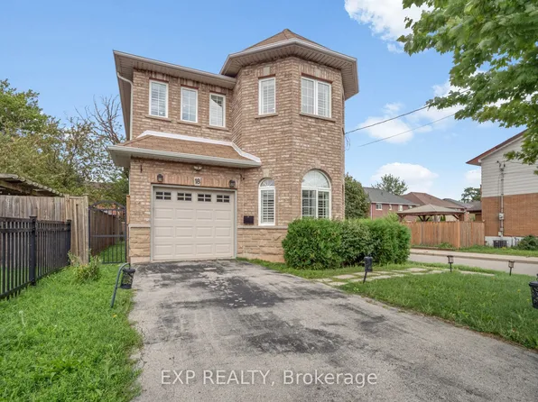 257 Carla Ave #18, Hamilton, ON L8G 3M9