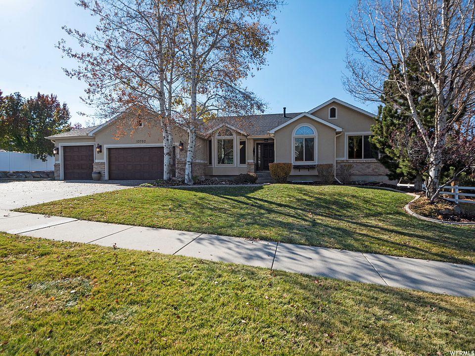 1st image of 13702 S Hackamore Dr E