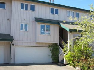 6713 Fairweather Dr, Anchorage, AK 99518