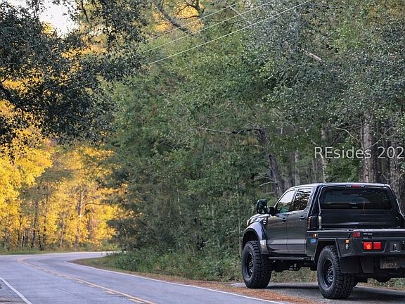 3rd image of 505 Sisters Ferry Rd