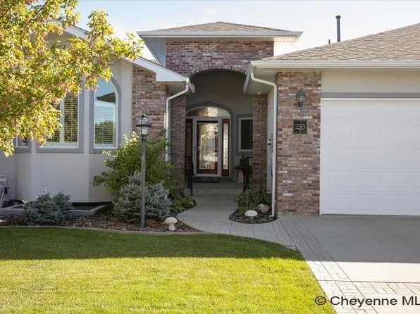 253 Palm Springs Ave, Cheyenne, WY 82009