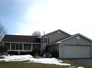 408 Wimbleton Trl, McHenry, IL 60050
