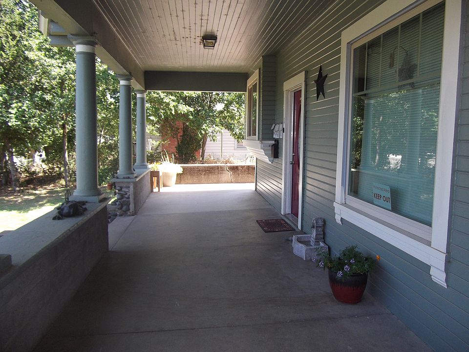 2nd image of 1245 Grant St APT 4