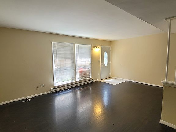 3rd image of 2110 Hebron Ave #2110