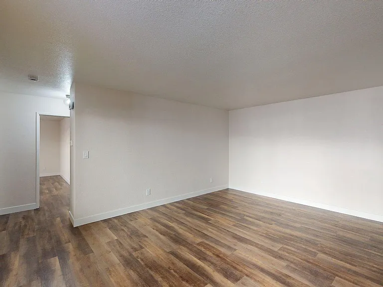 173 Wayside Dr — Photo 11