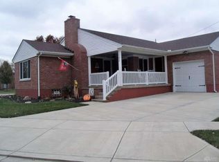 103 Brookside Dr, Brookville, OH 45309