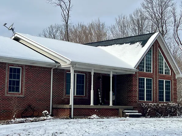 13307 North Rd NW, Depauw, IN 47115