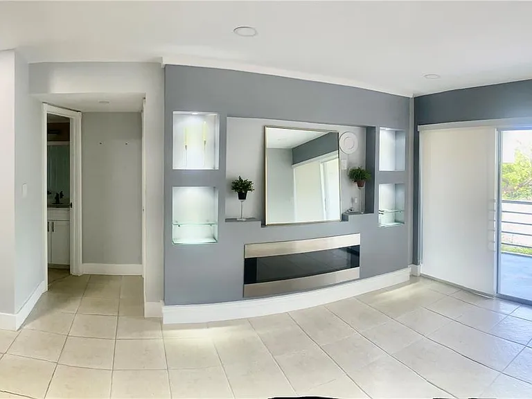 4255 N University Dr #304 — Photo 5
