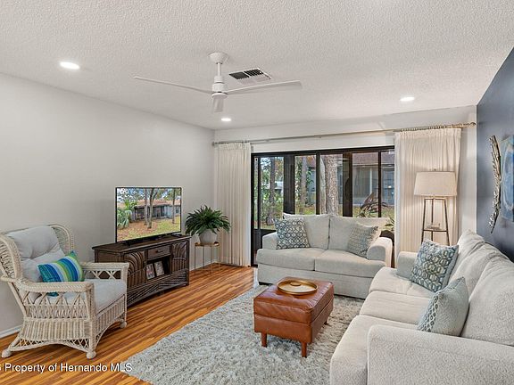 5th image of 2132 Sea Pines Ct