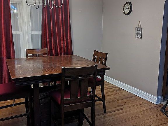 4th image of 324 Lake St
