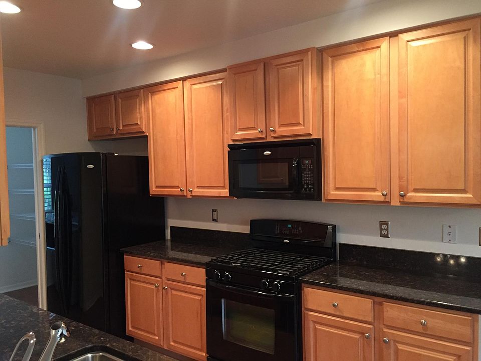 2nd image of 3435 Durrance St