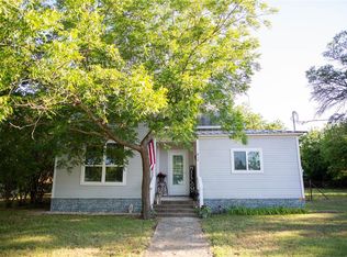 812 E Gentry St, Hamilton, TX 76531