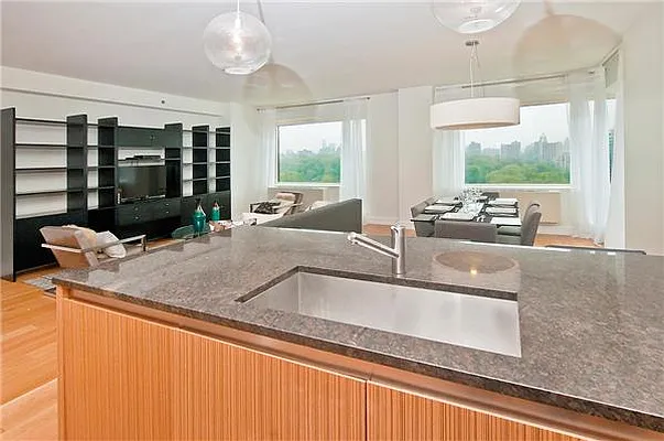 Rented by Sieber International | media 32