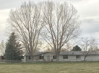 51 Buckhorn Flats Rd, Riverton, WY 82501