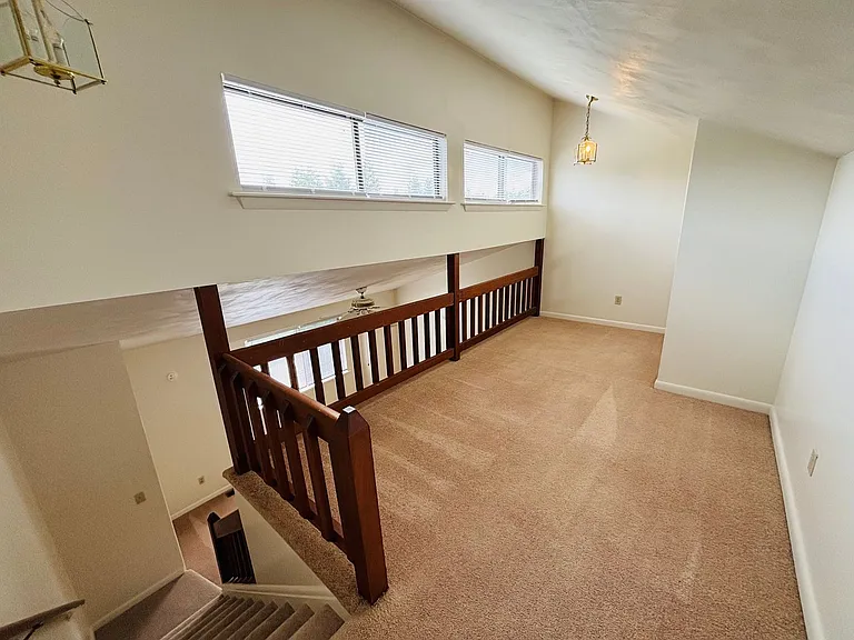 253 Fairfax Rd — Photo 14