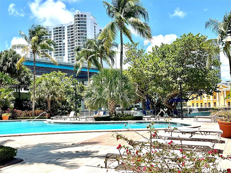 19390 Collins Ave #1405 — Photo 39