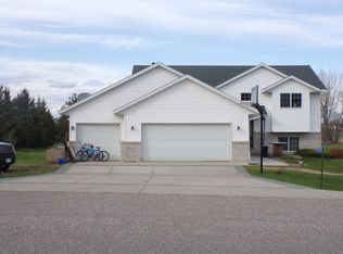 59952 279th St, Litchfield, MN 55355