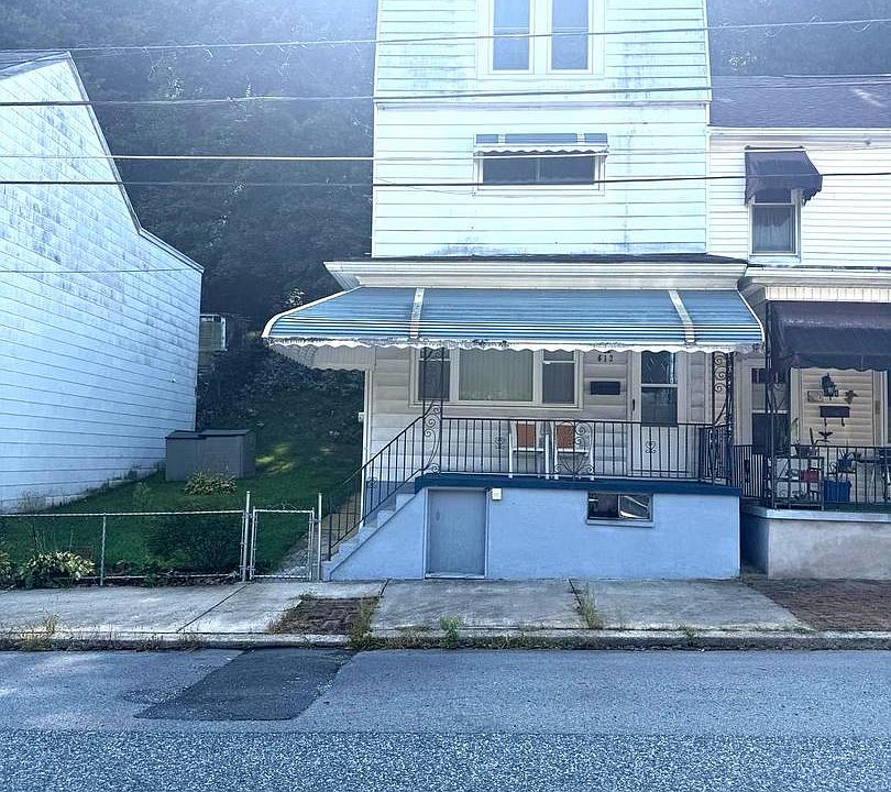 1st image of 612 W Bacon St