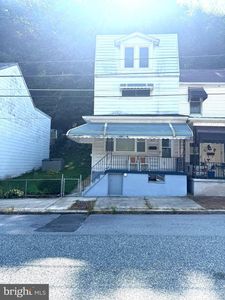 612 W Bacon St, Pottsville, PA, 17901
