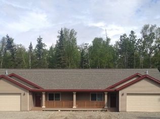 1020 N Leatherleaf Loop, Wasilla, AK 99654