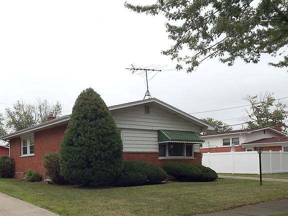 3rd image of 185 Thelma Ln