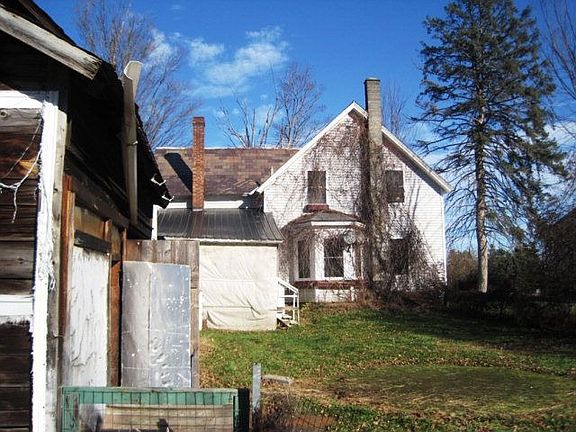 2nd image of 6665 Main St