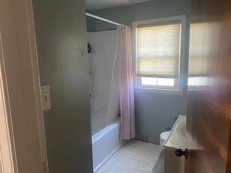 23247 Doremus St — Photo 6