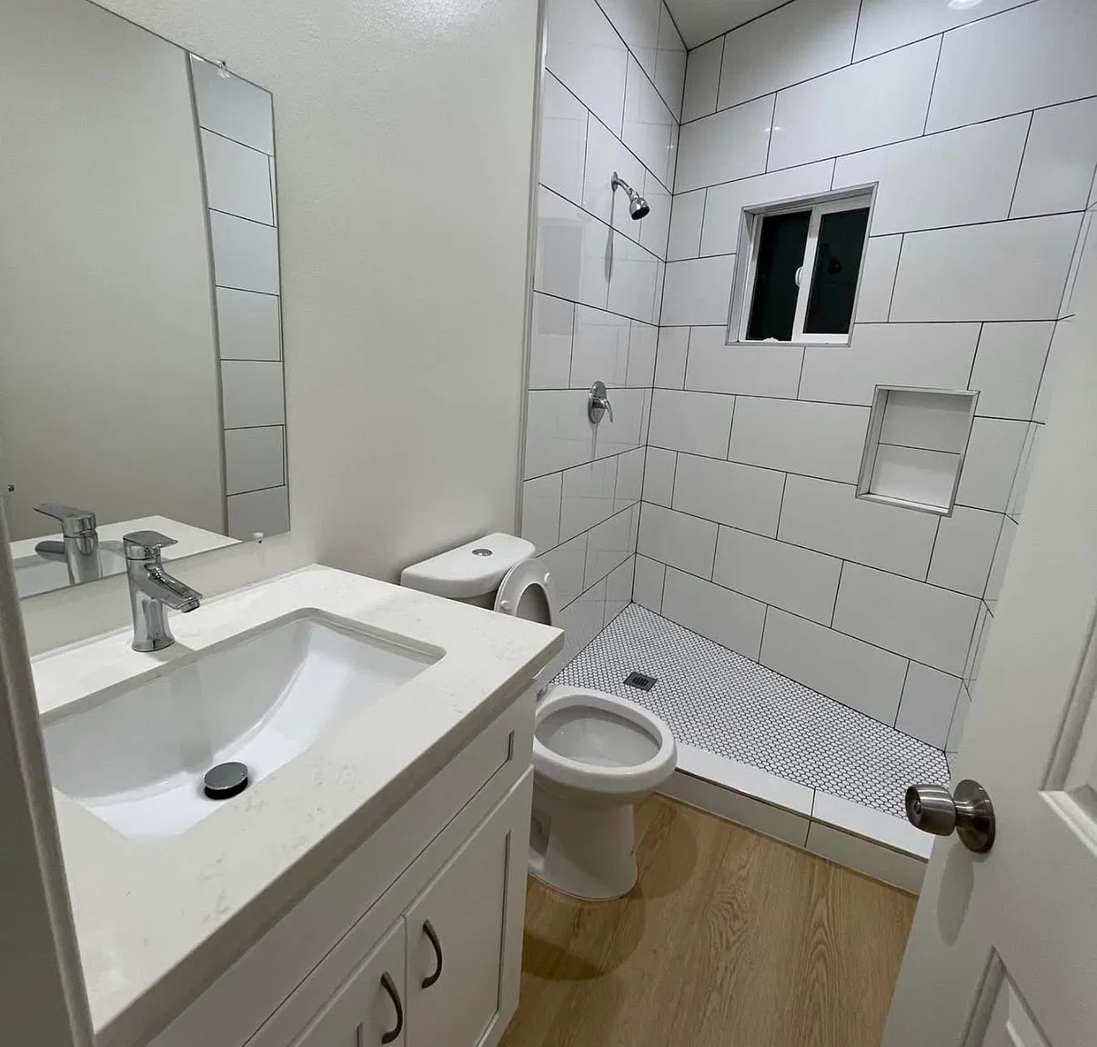 Rea Cir, Garden Grove — Photo 2