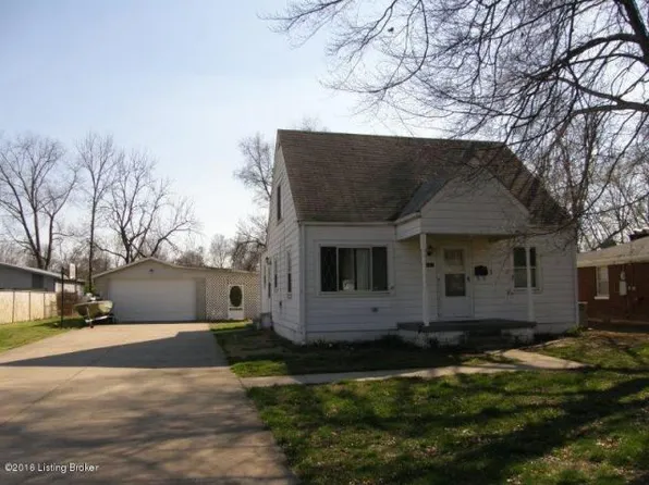 2102 Auburn Dr, Shively, KY 40216
