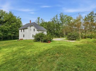 169 Quinapoxet St, Jefferson, MA 01522