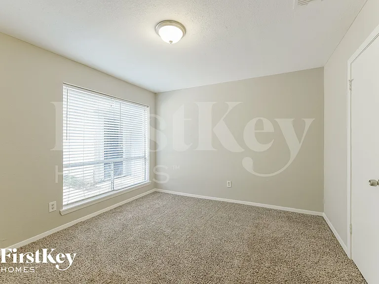 22219 Oakhill Gate Dr — Photo 12
