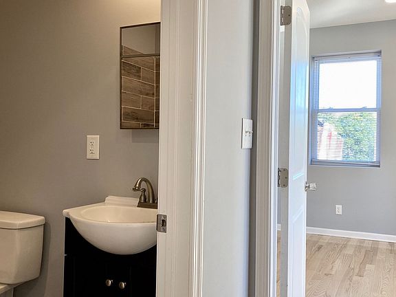 5th image of 813 N 41st St #2