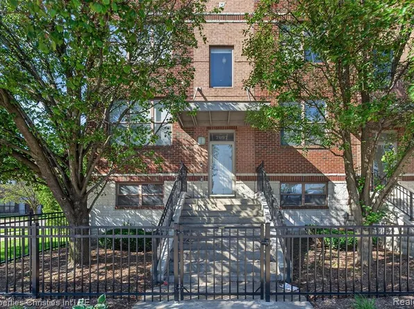7697 Woodward Ave #69, Detroit, MI 48202