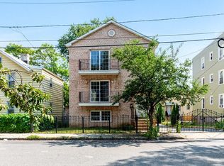 35 New St #2, Montclair, NJ 07042