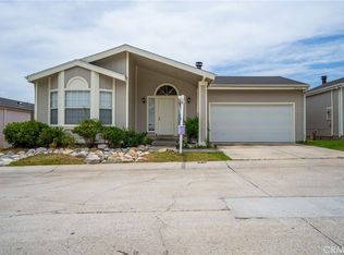 20056 Shadow Island Dr, Santa Clarita, CA 91351