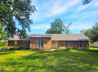 1524 N Greenfield Cir, Lake Charles, LA 70605