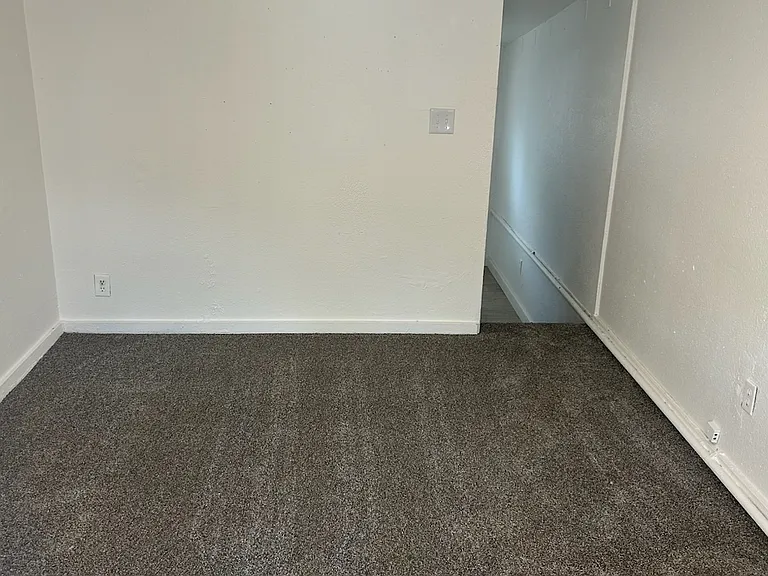 445 4th Ave #3 — Photo 3