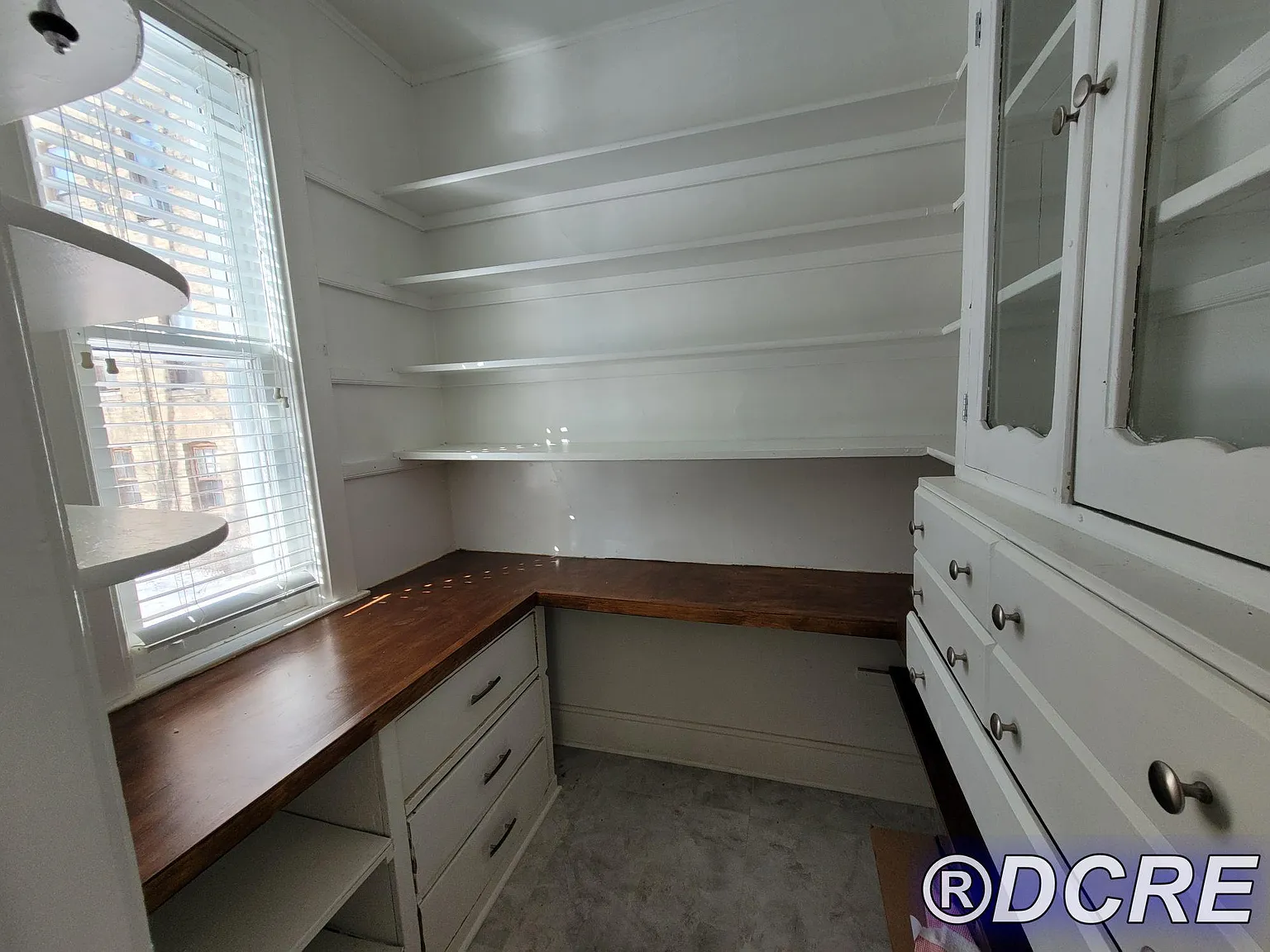 3 bed, 2099 sqft, $4,550 — Photo 4