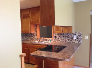 2121 S Bluff Ct, Wichita, KS 67218